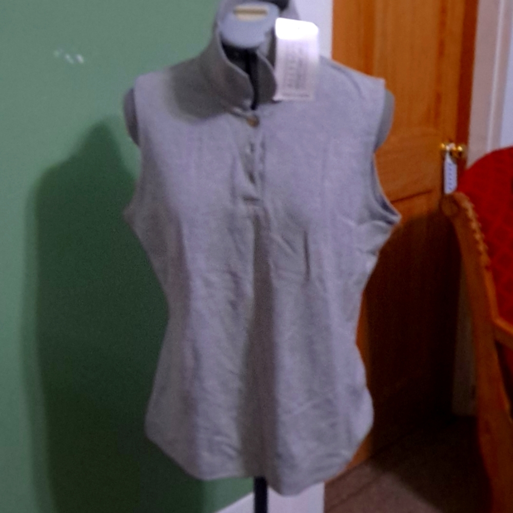 Allyson Whitemore, large,gray